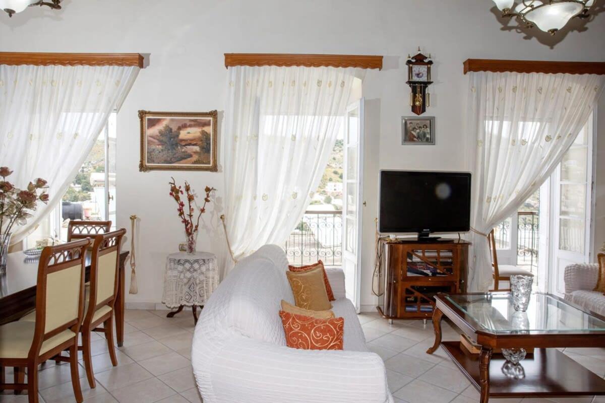 Neoclassical Splendor Unique Experience In Leros Panteli Exterior photo