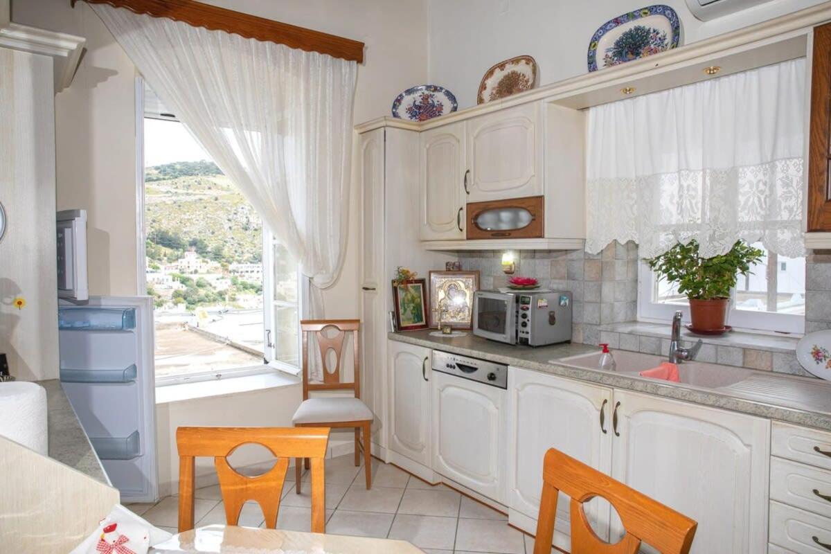 Neoclassical Splendor Unique Experience In Leros Panteli Exterior photo